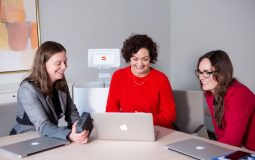 Disse Tre Konkurrerer Om Å Bli Årets Kvinnelige Teknologigründer