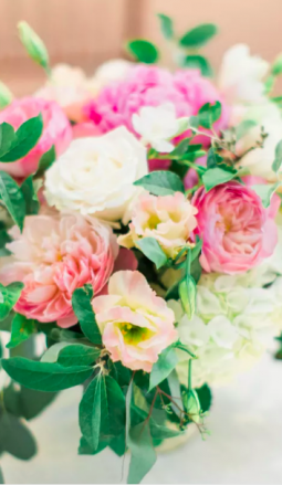 This New Wedding Flower Service Will Save You So Much Money on Florals